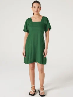 Hot Jeanswest Victoria Flutter Sleeve Dress Green